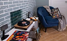 Bohemia Apartment At Italian Boulevard